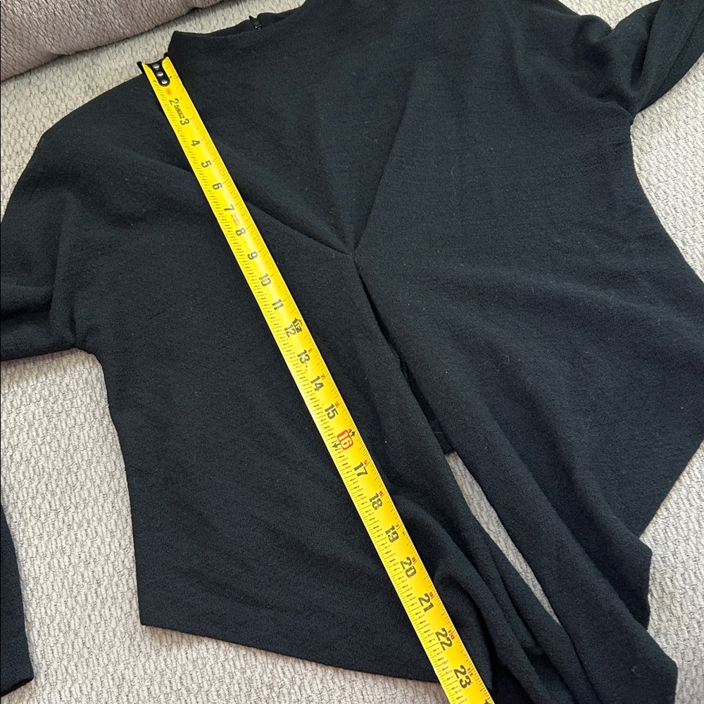 80’s Donna Karan wool mock neck top - Picture 9 of 11